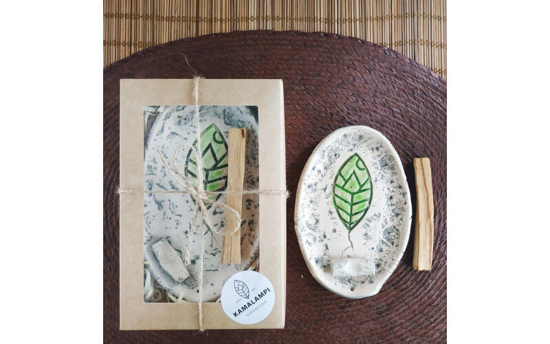 Подставка Мать-Земля Pachamama в коробке с Пало Санто мини_65598ee7d6475.jpeg Подставка Мать-Земля Pachamama в коробке с Пало Санто мини — изображение 1