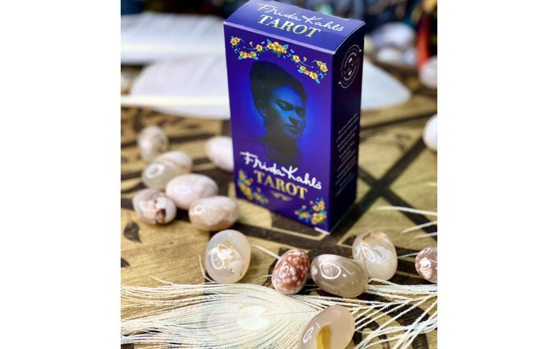 Таро Фриды Кало (Frida Kahlo Tarot)_65598d0a278cb.jpeg Таро Фриды Кало (Frida Kahlo Tarot) — изображение 1